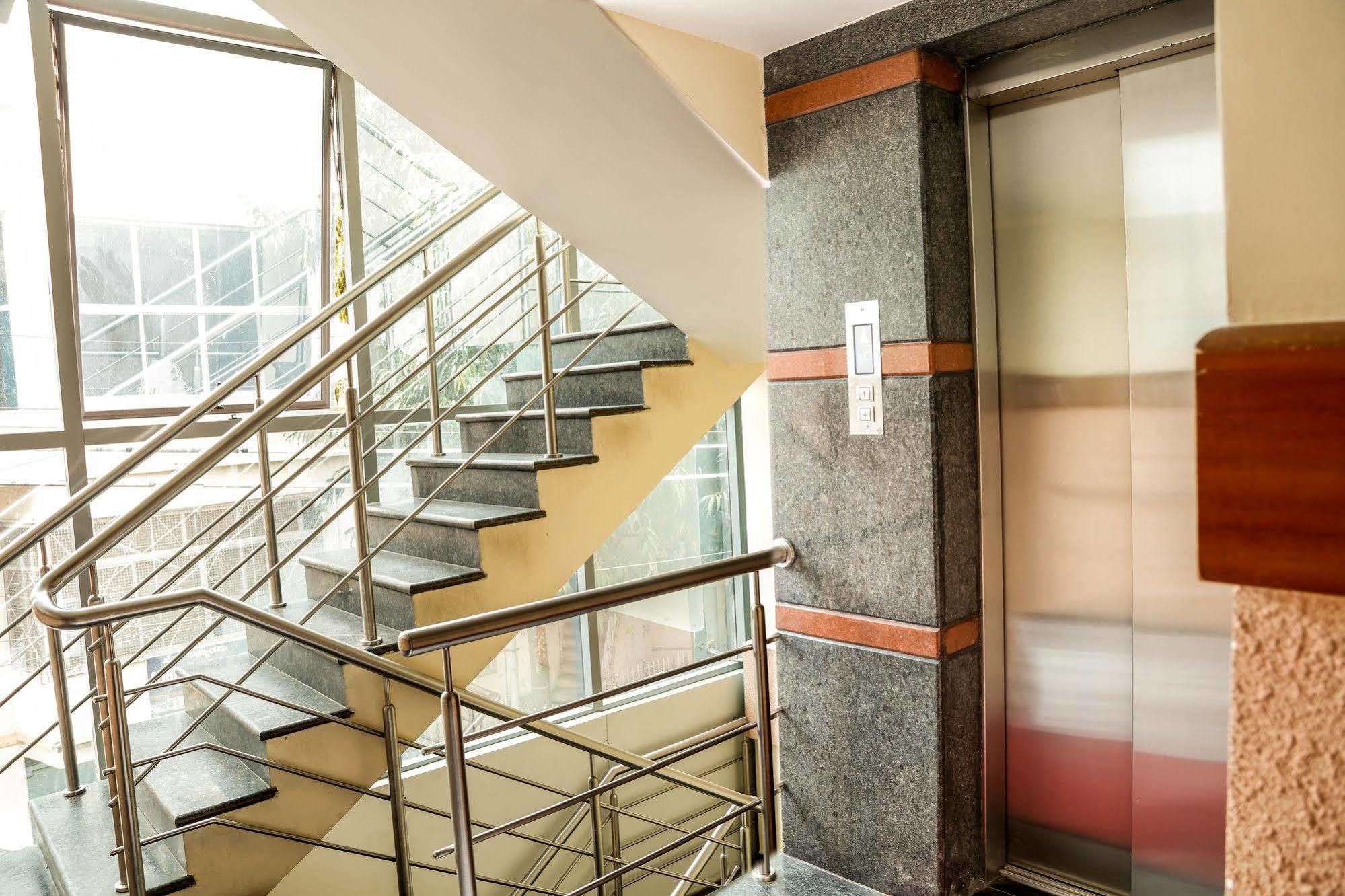 Itsy Hotels Elmas Golden Key Bangalore Exterior foto